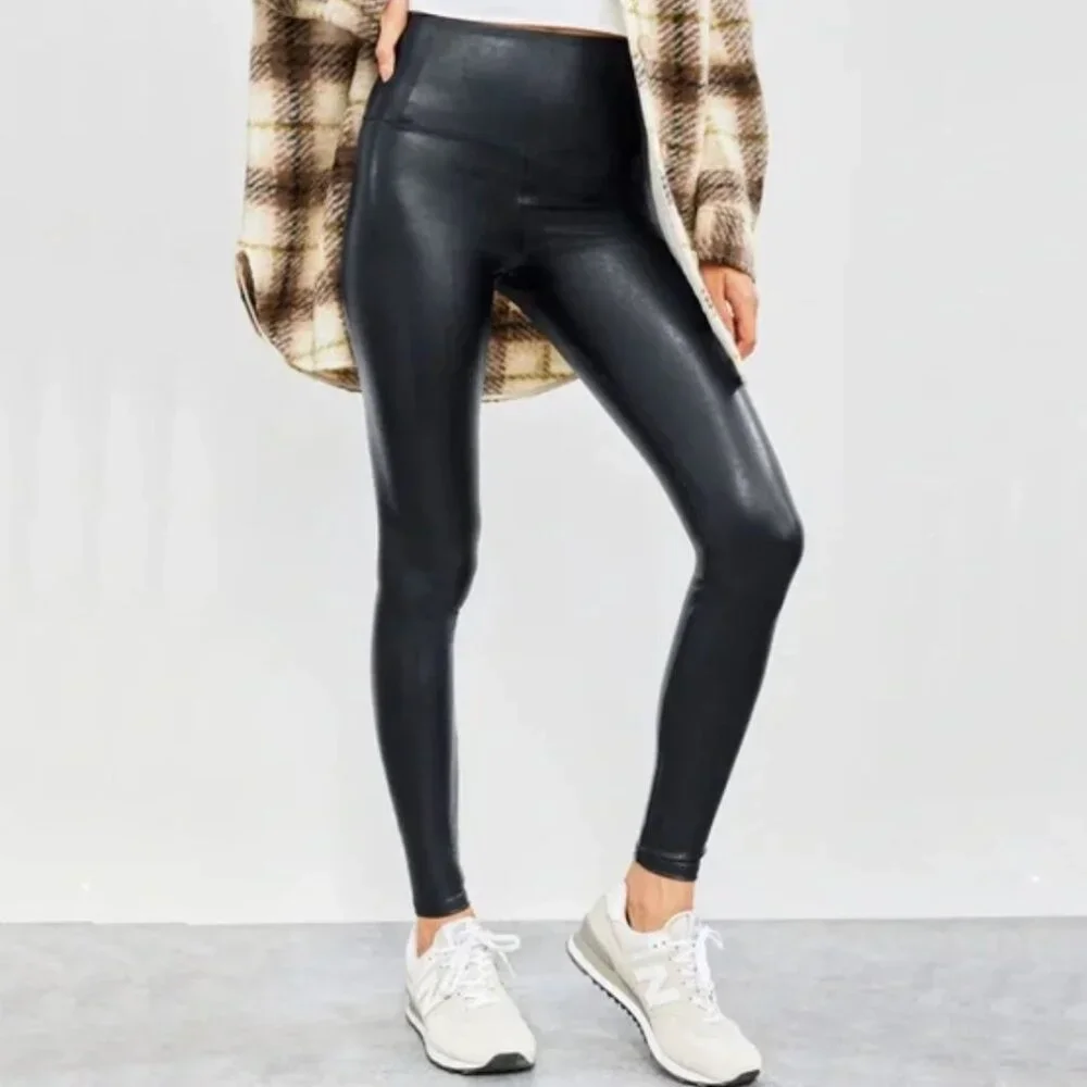 Aritzia Wilfred Free Daria Pant High Waisted Vegan Leather Leggings Black Size M - Picture 1 of 14